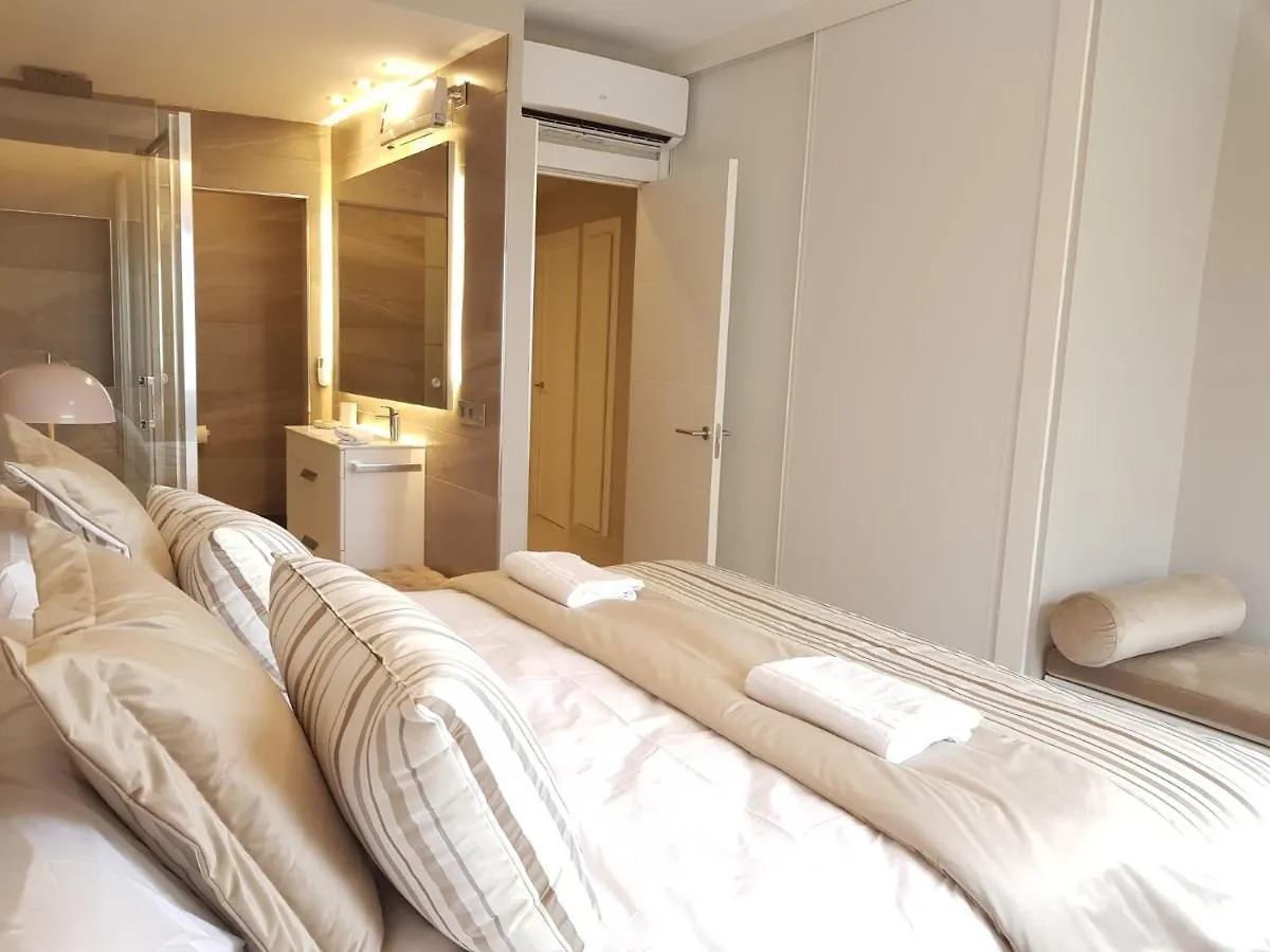 Fabulous Apartment In Front Of Sea & Marina With Incredible Views Estepona