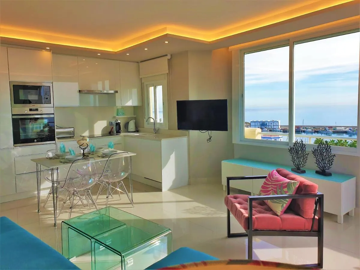 Fabulous Apartment In Front Of Sea & Marina With Incredible Views location